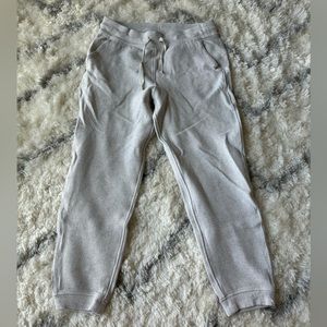 Lulu sweats